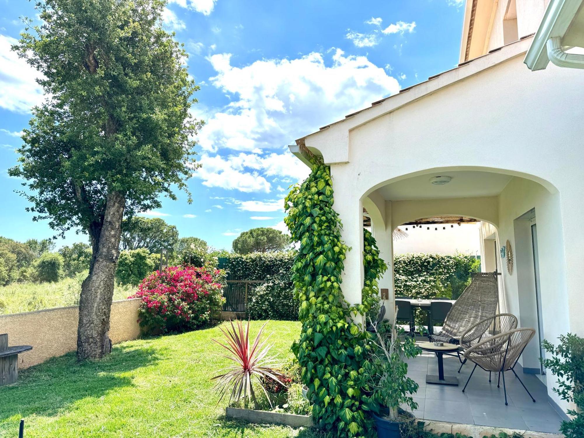Jolie Maison Borgo Trois Chambres Trois Salles De Bain Exterior photo